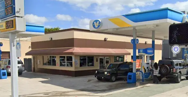 999 W Flagler St, Miami