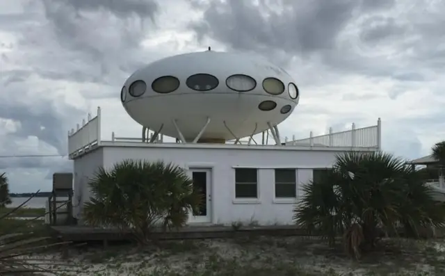 1304 Panferio Dr, Pensacola Beach